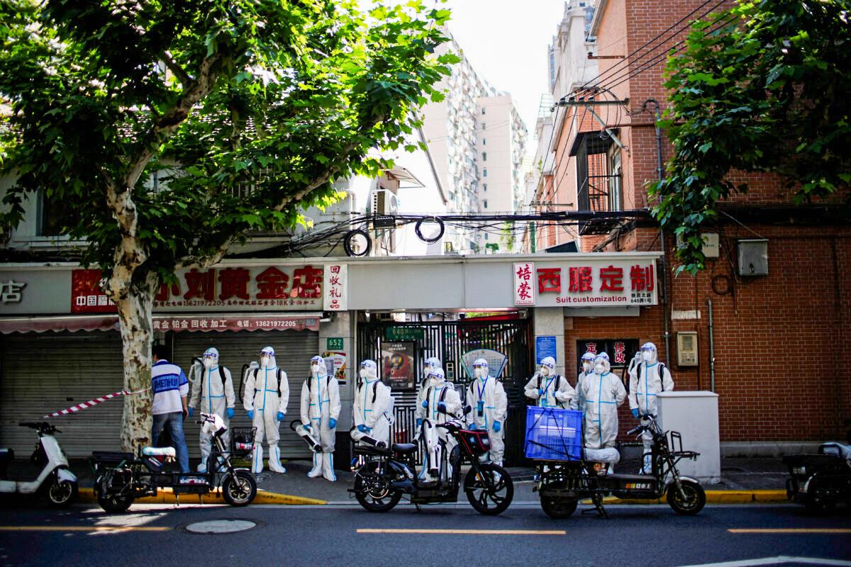 Sealed-in Shanghai Residents Say Reopening Is ‘Far Away’ as Authorities Claim ‘Zero-COVID’ Status Reached