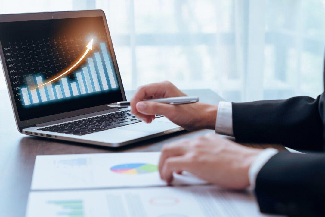 5 Ways to Research Stocks Like the Pros