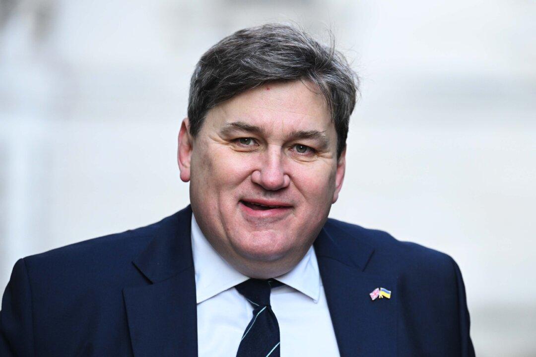 UK Minister Rejects Call for Police to Treat Shoplifters With ‘Discretion’