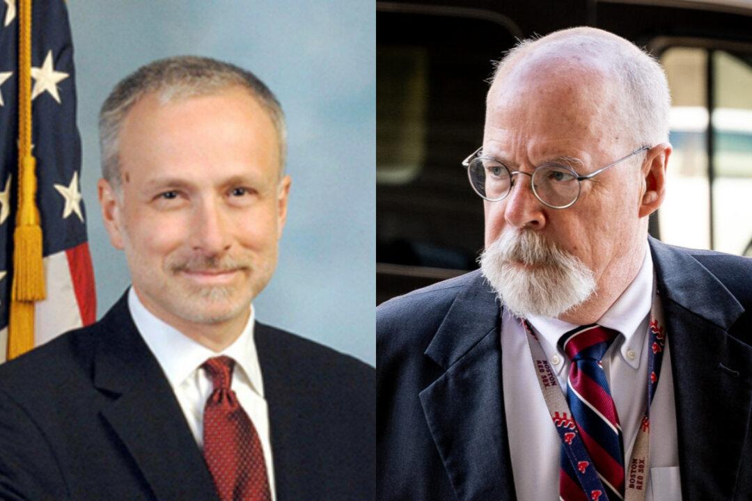 FBI Lawyer Says He Briefed McCabe, Comey on Sketchy Trump–Russia Claims