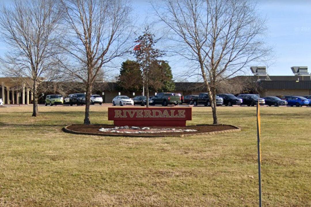 1 Dead in Shooting After Tennessee High School Graduation