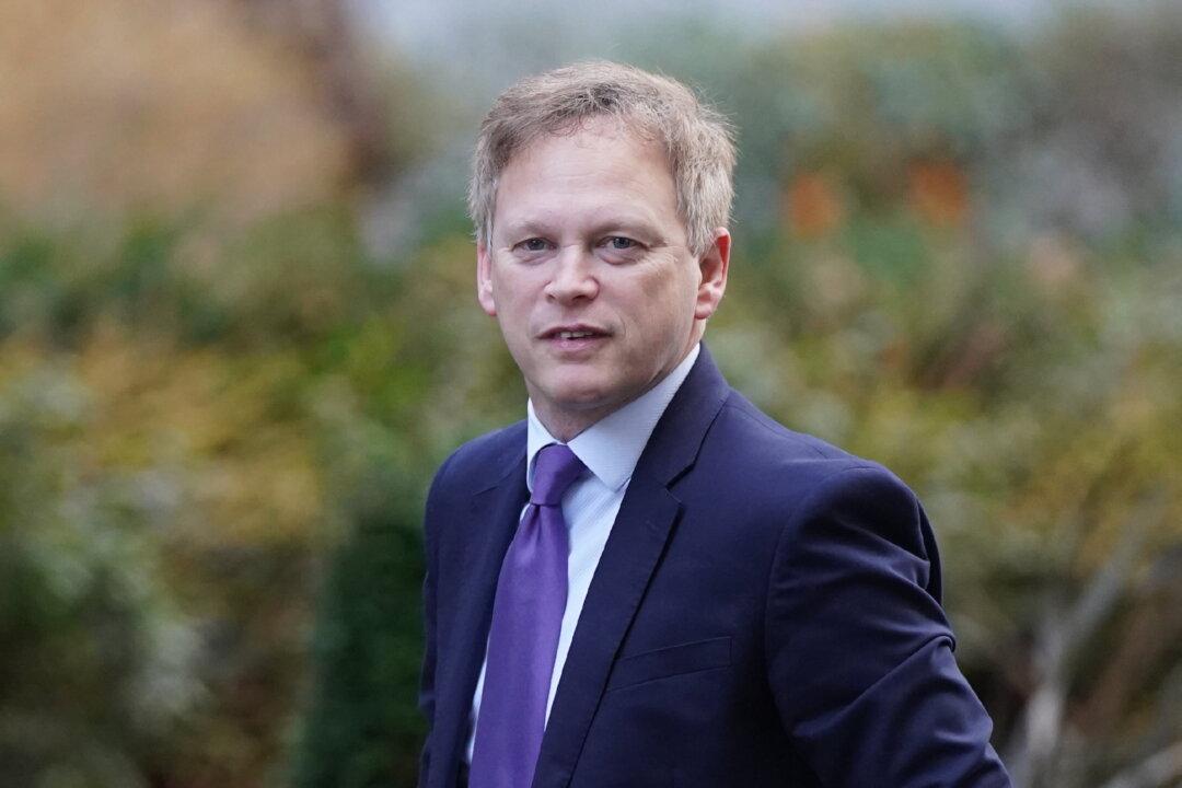 Grant Shapps Says He Did His Own Research to Help Block Lockdown