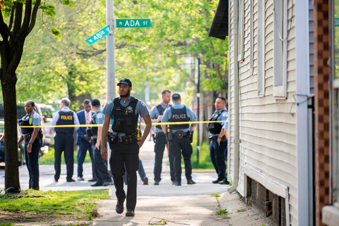 Chicago Police: 52 Shot, 10 Killed Over Memorial Day Weekend
