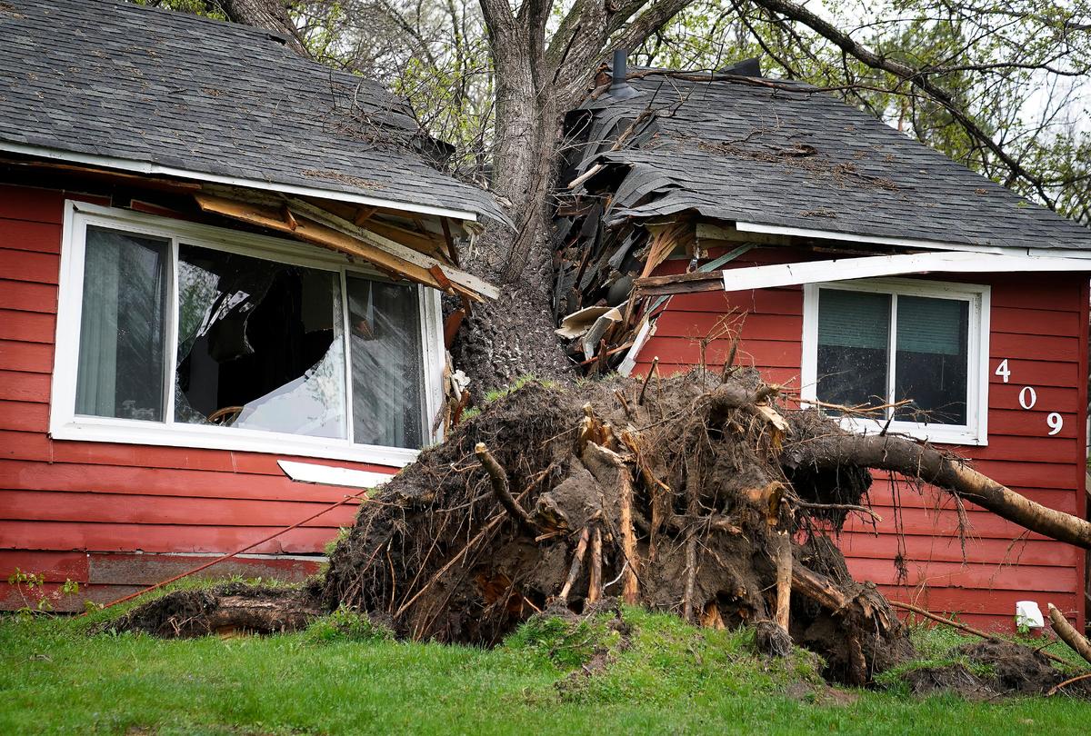 Severe Storms Blamed for 3 Deaths in South Dakota, Minnesota