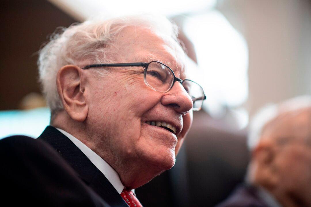 Want to Become a Millionaire? Follow Warren Buffett’s 4 Rules