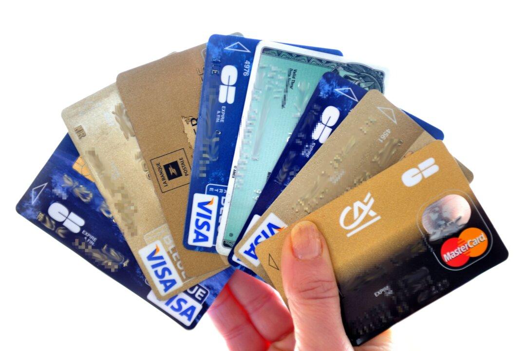 6 Ways to Boost Your Credit Card Rewards This Holiday Season