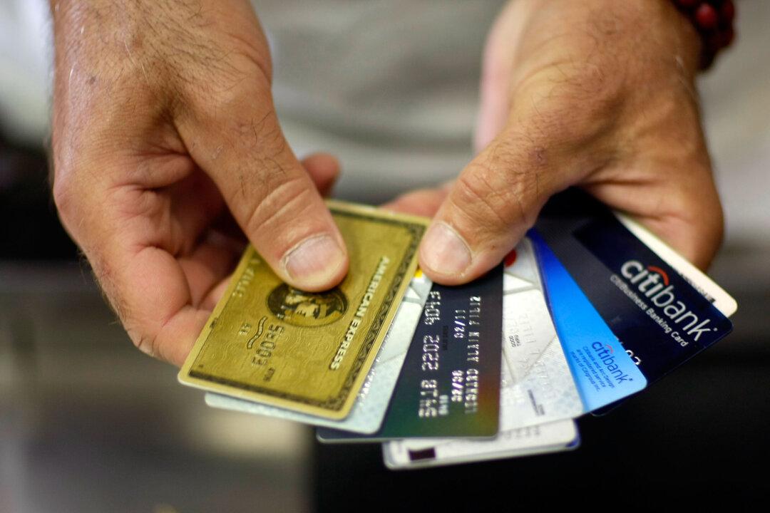 White House Rule on Credit Card Late Fees Would Harm Consumers, Critics Warn