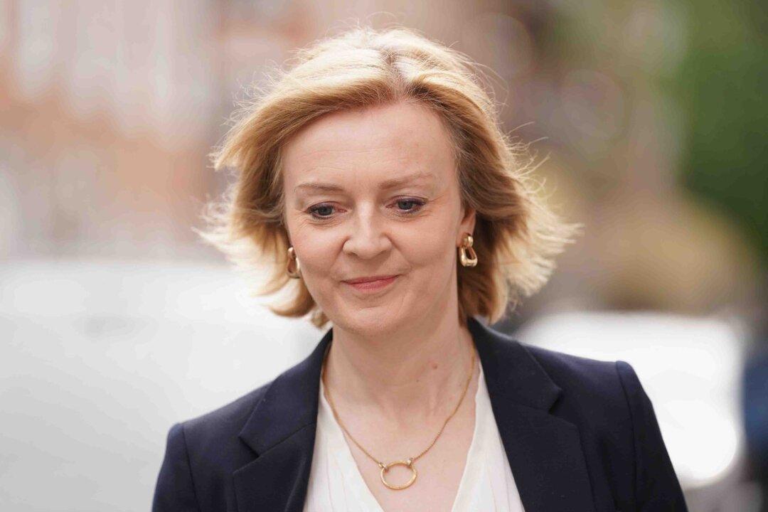 Truss U-Turns on Public Sector Pay 24 Hours After Promising to Save £8.8 Billion