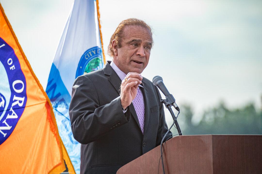 Former Anaheim Mayor Enters Guilty Plea