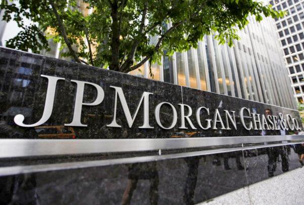 The exterior of the JPMorgan Chase corporate headquarters in New York on May 20, 2015. (Mike Segar/Reuters)