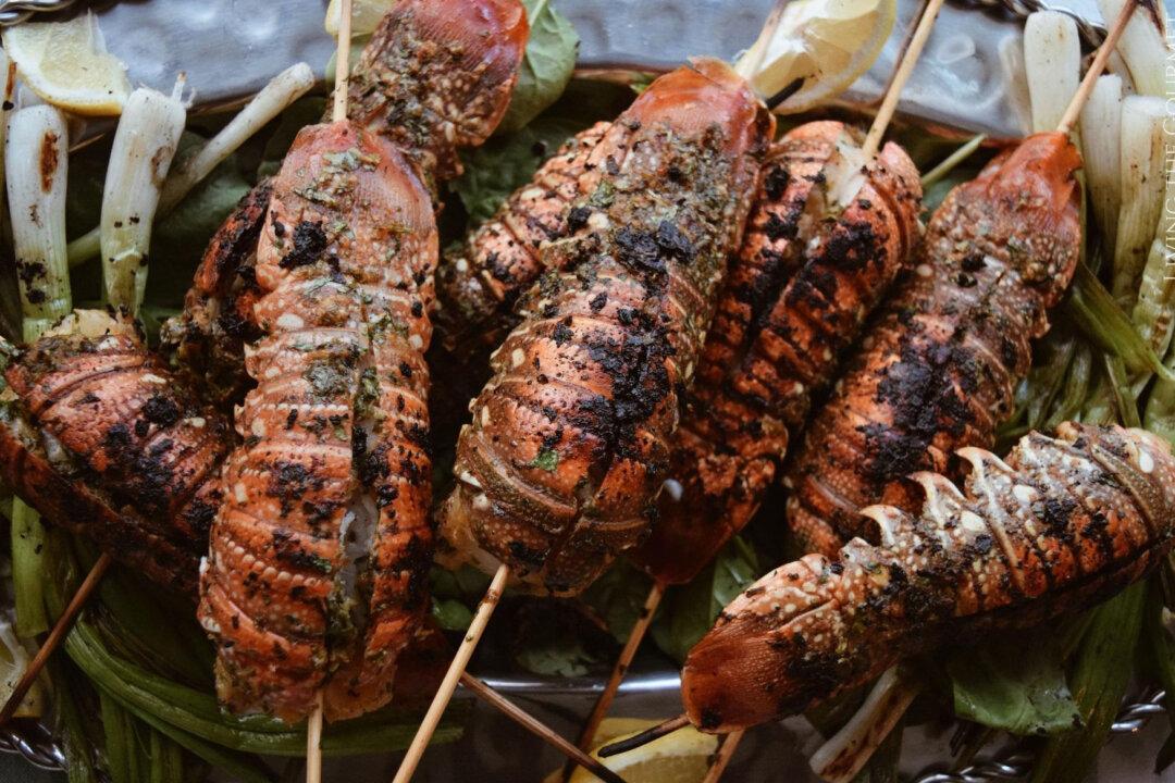 How to Cook Lobster Tail on the Grill