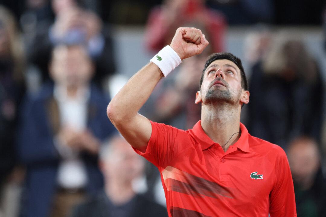 Djokovic Eases Past Nishioka Into Round Two of French Open