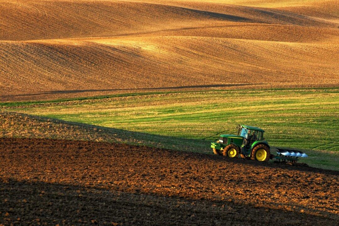 How John Deere’s Innovative Plow Transformed the Agricultural Industry
