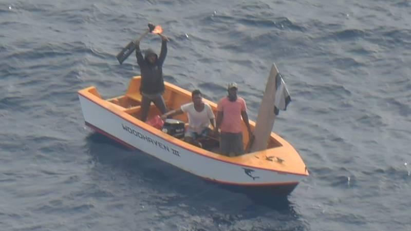 7 Missing People at Sea Found Safe on 2 Boats Near Kiribati in the Pacific