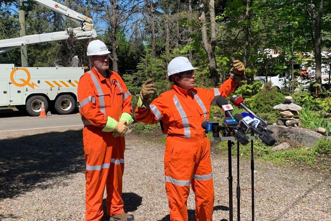 Weekend Storm: Quebec Says Some Parts of Province Won’t Get Power Back Until Saturday