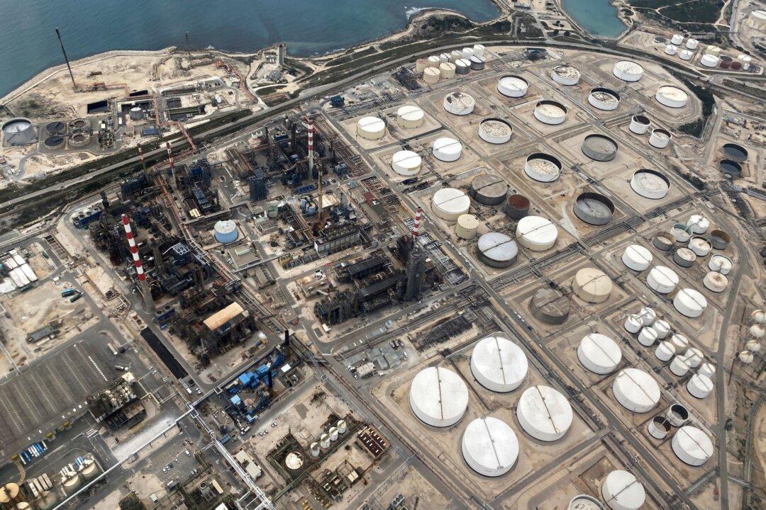 Oil Prices Rise Ahead of OPEC+ Meeting on Strong Demand