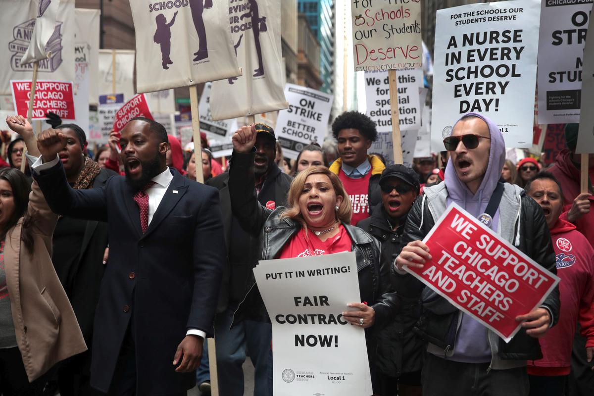 DeSantis Proposes Higher Pay and a Bill of Rights For Florida’s Teachers