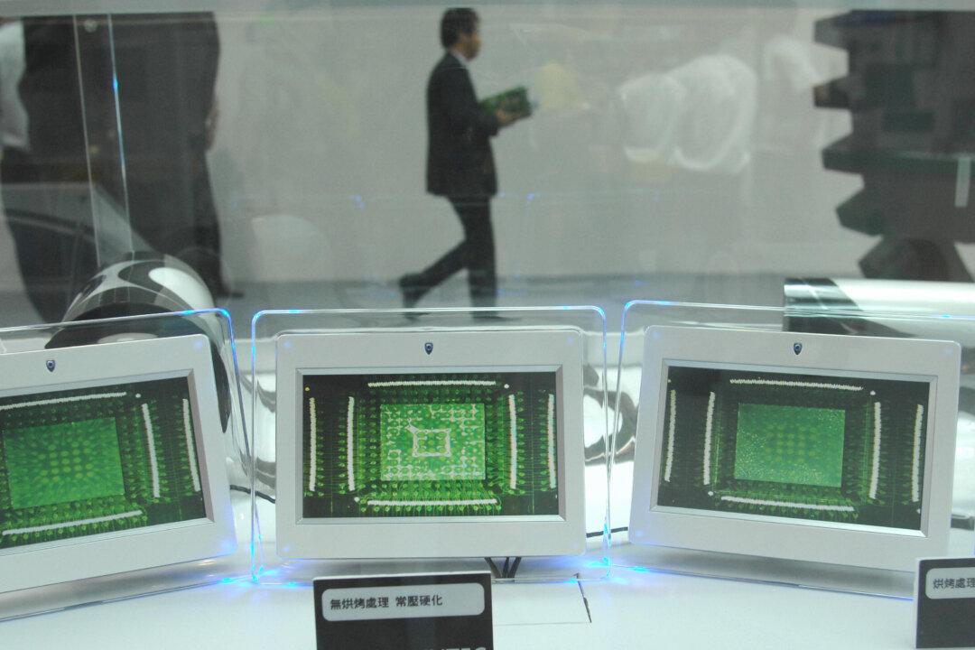 Taiwan Raids Chinese Firms in Latest Crackdown on Beijing’s Poaching of Chip Talent