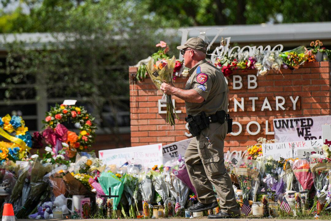 Texas Senator Defends Police Amid Criticism Over School Shooting Response