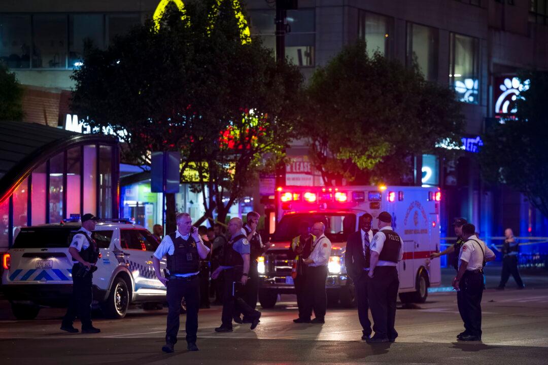 21 Shot, 4 Dead Across Chicago Over Memorial Day Weekend: Police