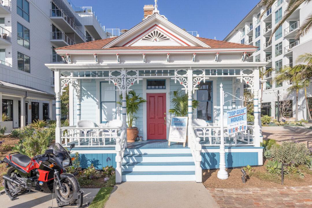 Cruise in for Dessert: The Historic ‘Top Gun’ House Gets a New Life as a Patriotic Pie Shop