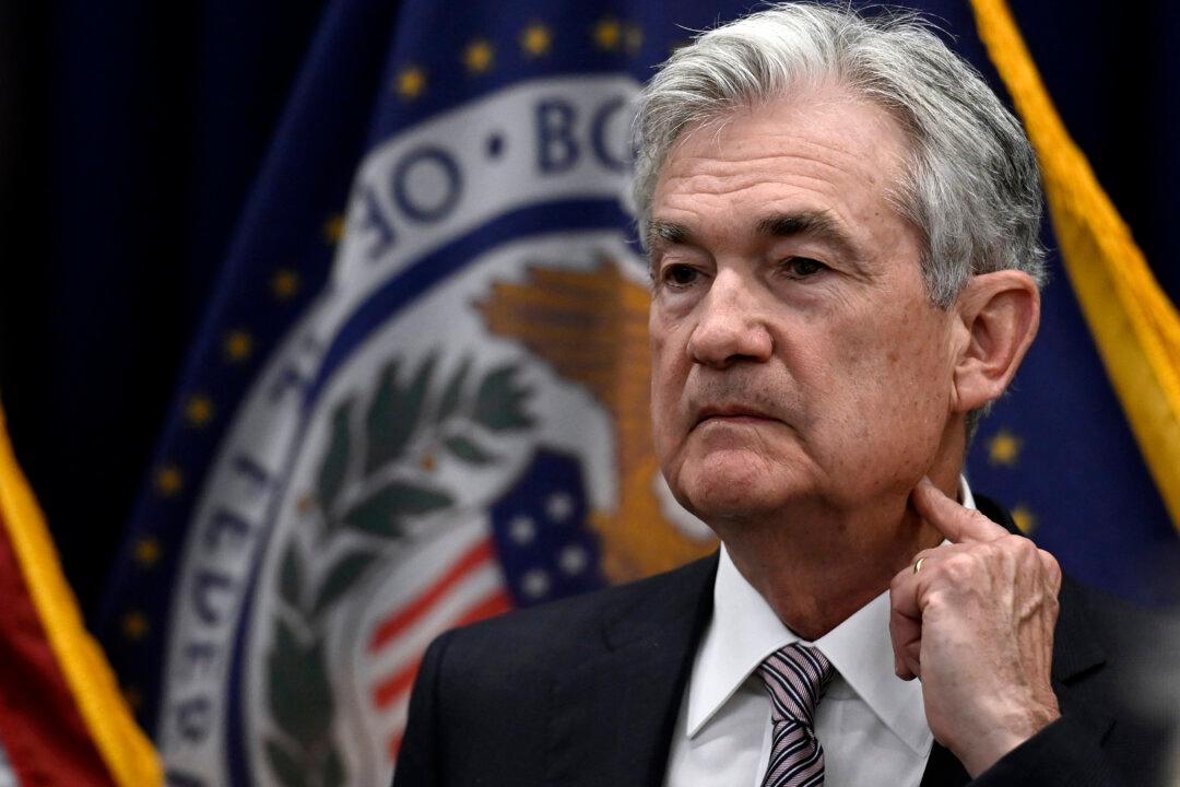 Fed Chair Powell to Testify at Senate June 22, Barr Vote Set for June 8