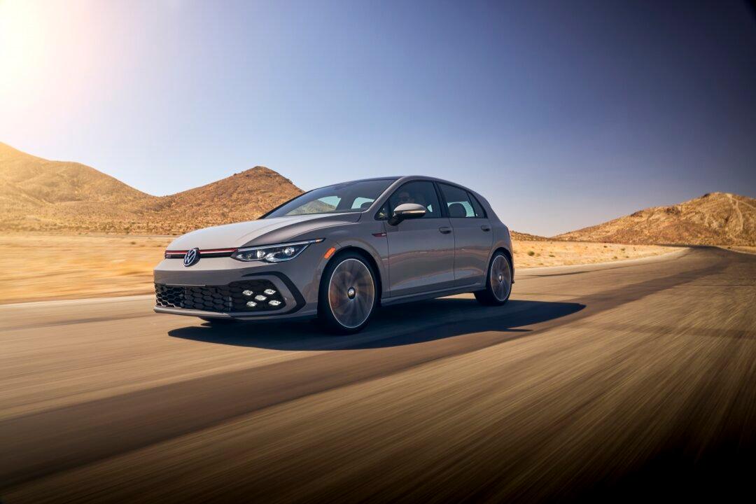 2022 Volkswagen Golf GTI SE