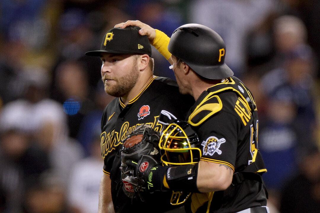 Pirates Rally Late After Losing Lead to Beat Dodgers 6–5