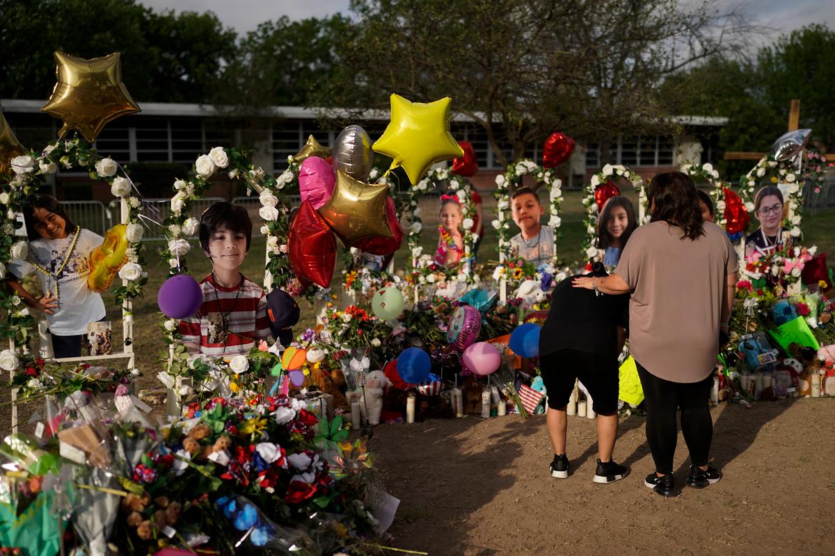 Uvalde Grieves, Says Goodbyes at Visitations, Funerals