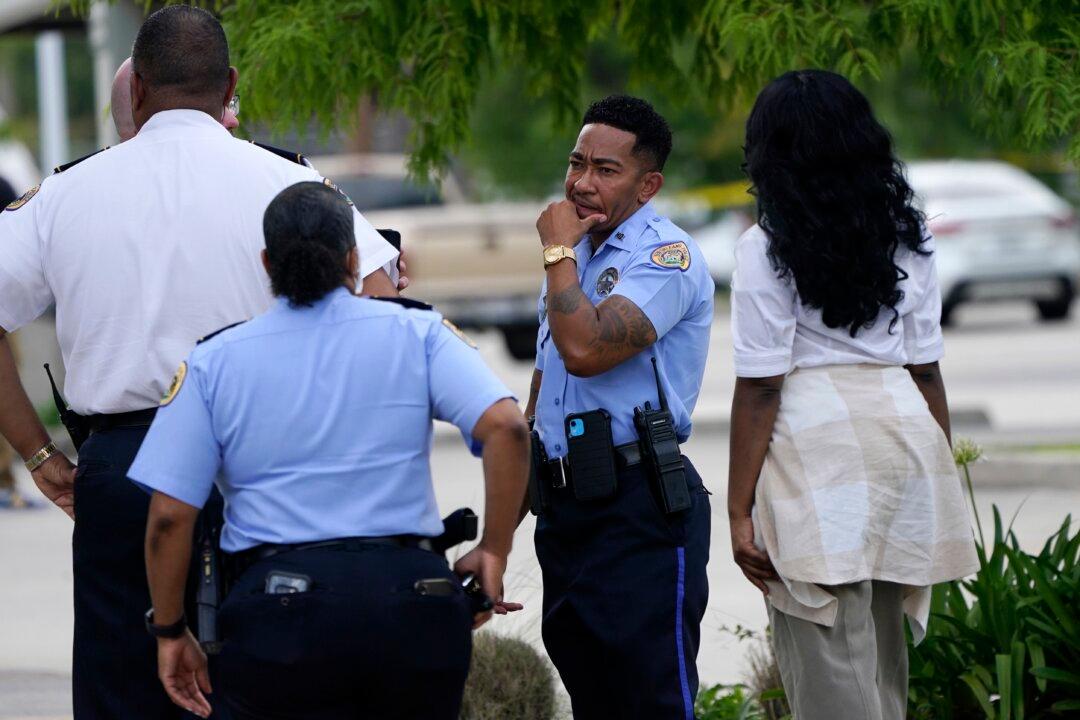 Shooting Kills 1, Wounds 2 After HS Graduation at University