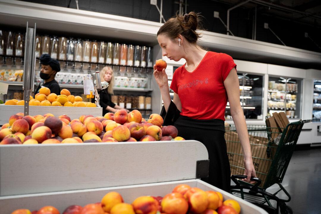 Expectations for Inflation and Spending Hit Record Highs in May 2022: New York Fed Survey