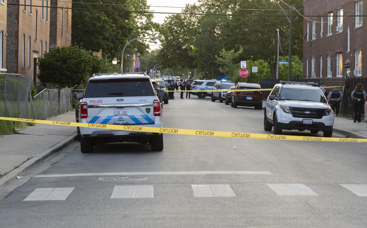 Weekend Mass Shootings in Chicago and Multiple States Leave 12 Dead