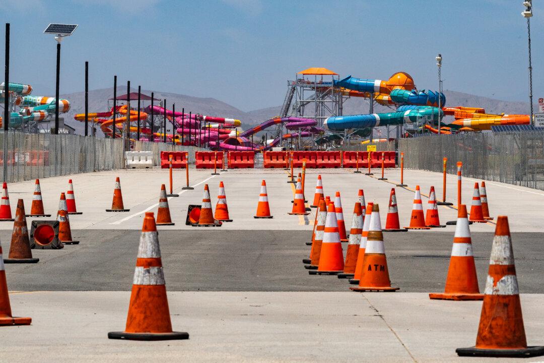 Irvine Water Park to Open June 20, Sells Out of Season Passes