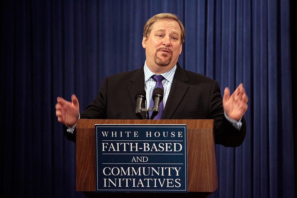 Saddleback Megachurch Pastor Rick Warren to Retire, Announces Successor