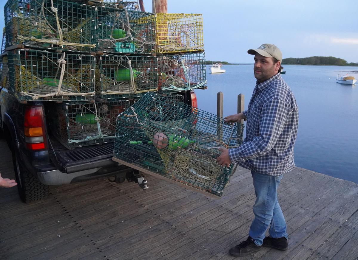 Maine Lobstermen Square Off With Aquarium Over ‘False Statements’ Harming Sales