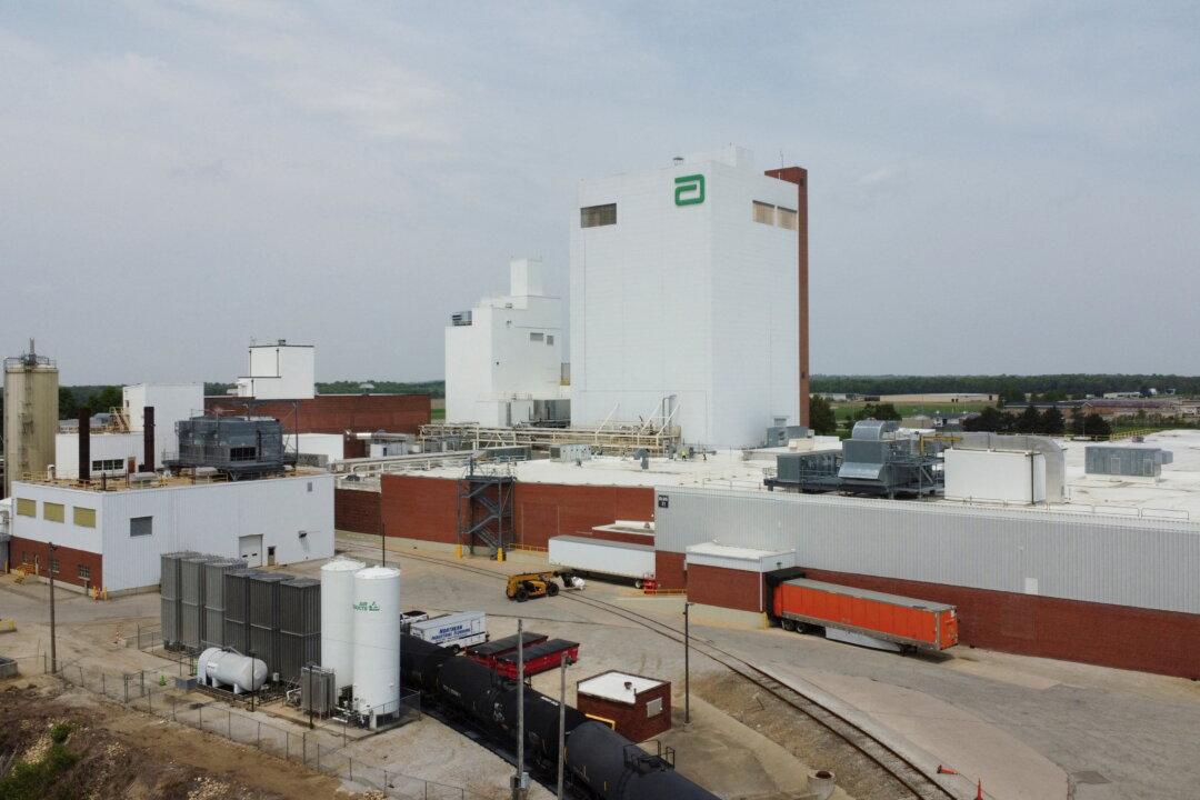 Major Formula Maker Resumes Production at US Facility