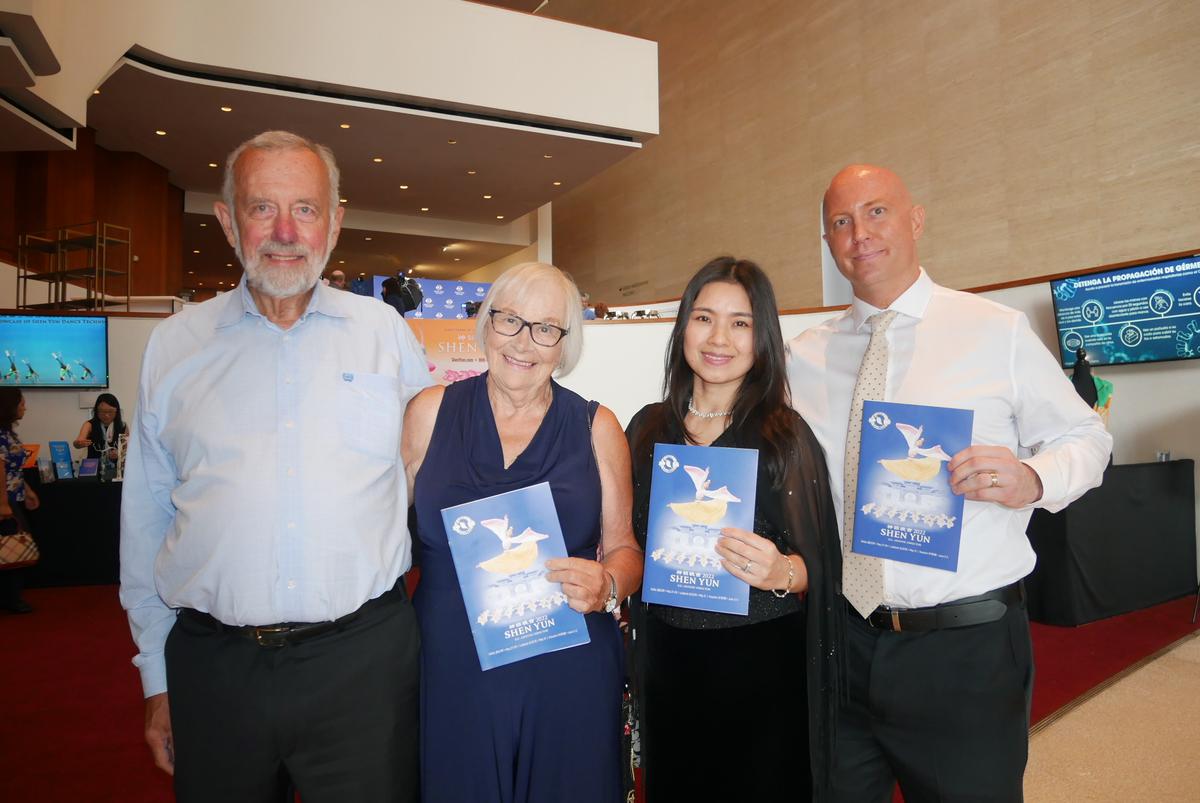 Houston Patron Says Shen Yun Reinforces Hope and Interconnectedness