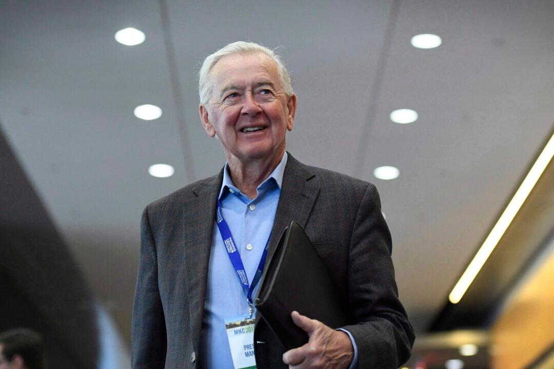 ‘The Redtape Letters’: Preston Manning’s New Book About Burgeoning Government Bureaucracy