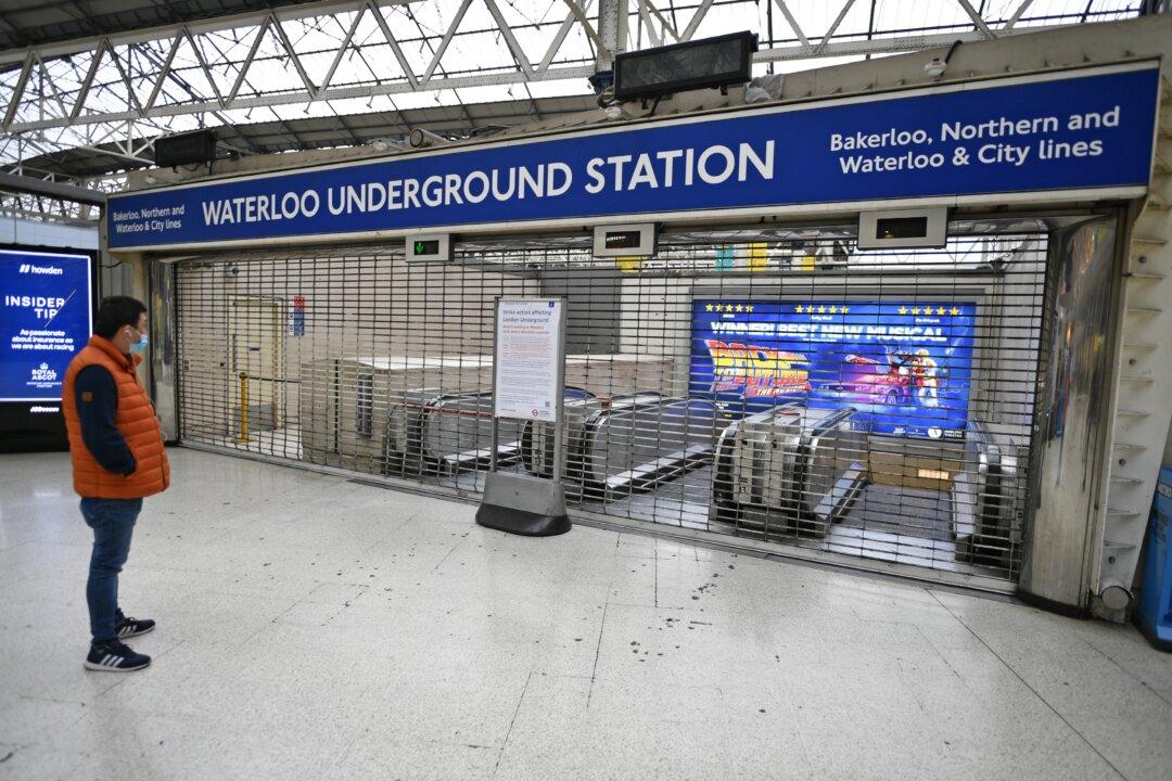Downing Street Condemns Strike Action on London Underground
