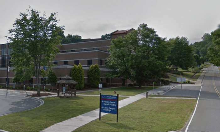 North Carolina College Lifts Lockdown; Police Search for Felon Wearing Body Armor