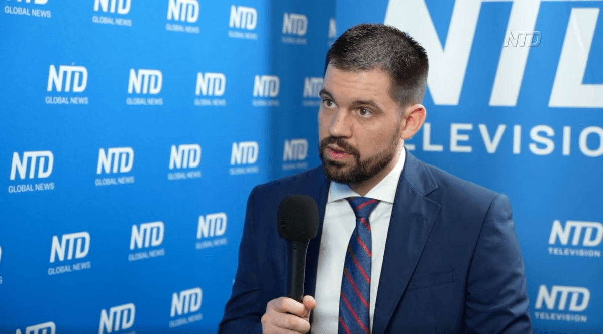 State Farm Remains a ‘Creepy Neighbor’ After Transgender Book Backlash, Consumer Group Head Says