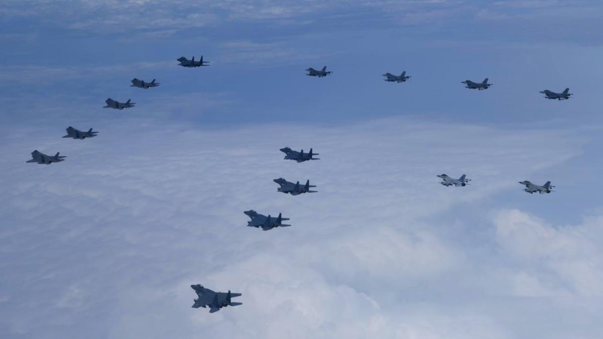 US, South Korea Fly 20 Fighter Jets in Show of Force Amid North Korea Nuclear Tensions