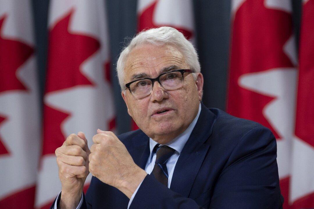 Governor General and Air Canada CEO Trigger Explosion of Complains to Languages Czar