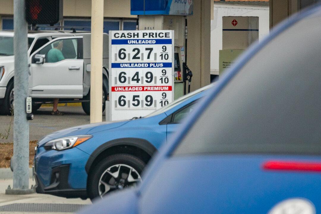 Nationwide Gas Prices ‘Surge’ Again, Hit Key Milestone for ‘First Time Ever’: GasBuddy