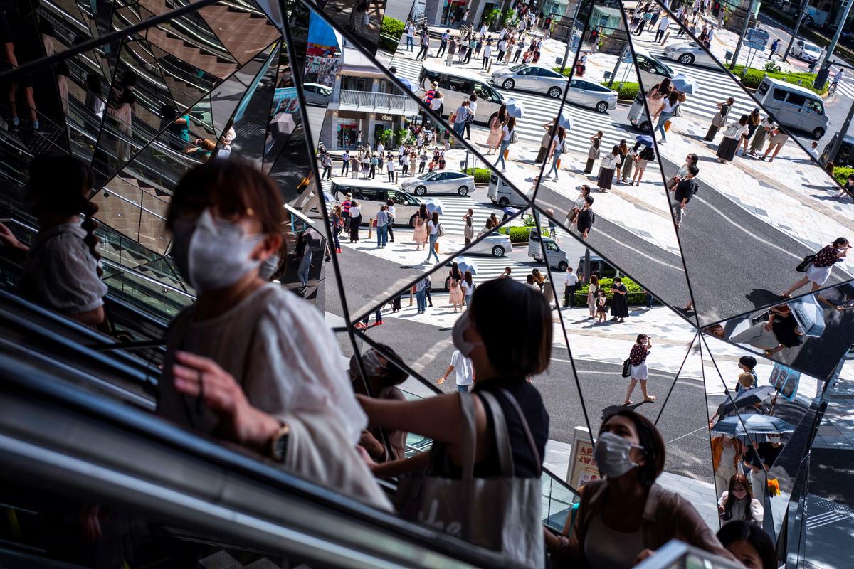 Japan’s Q1 GDP Falls Less Than First Thought on Stronger Consumption
