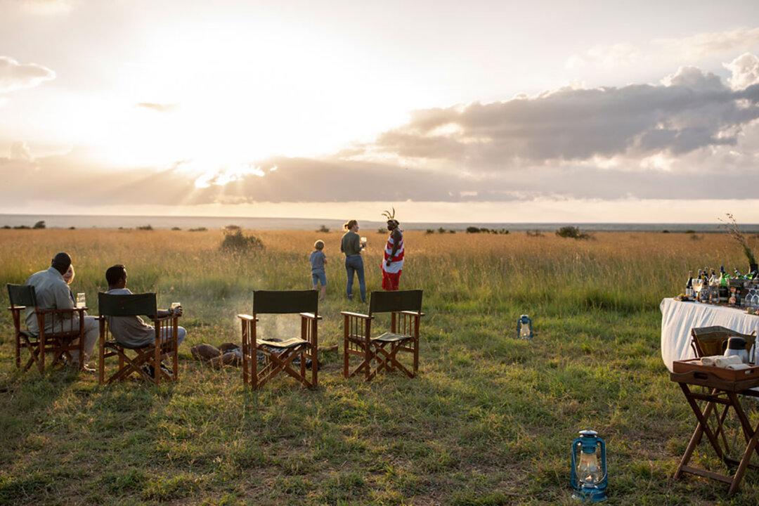 On Safari, a Gin and Tonic Gives Rise to the Perfect African Sundowner