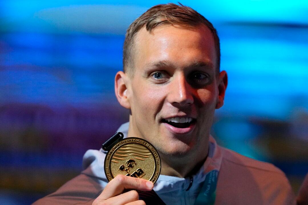 Defending Champ Dressel Drops Out of 100 Freestyle at Worlds