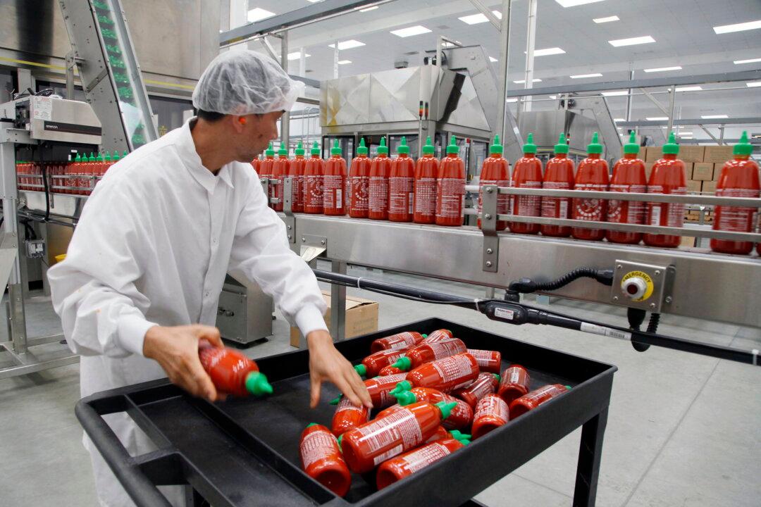 Sriracha Hot Sauce Maker Warns of Shortage