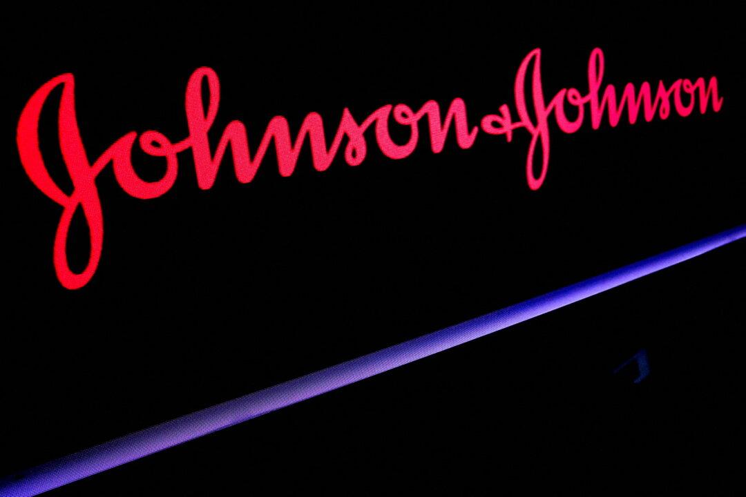Alcon to Pay Johnson & Johnson $199 Million to Settle Eye-Laser Cases