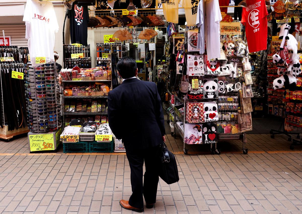 Japan’s Household Spending Falls as Rising Costs Squeeze Consumers